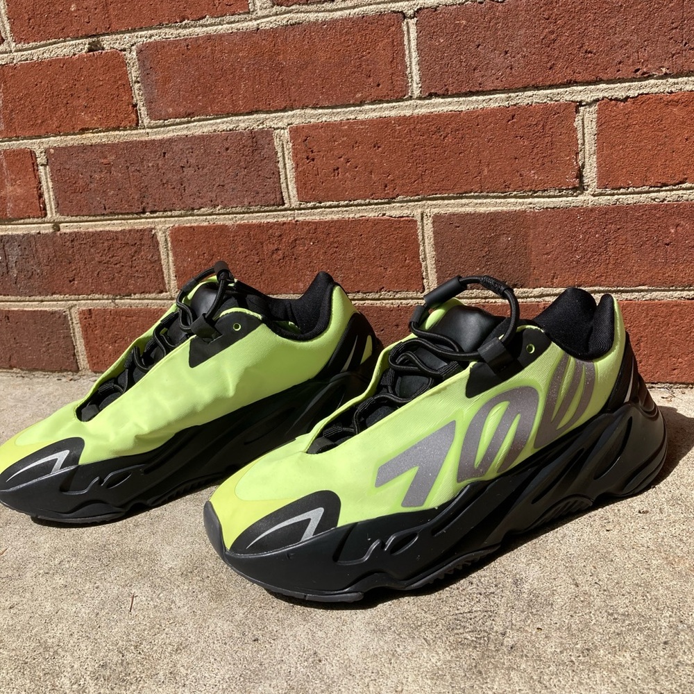 Yeezy 700